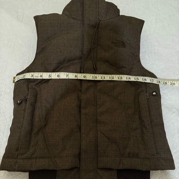The North Face Women’s Dark Brown Vest - Picture 6 of 12